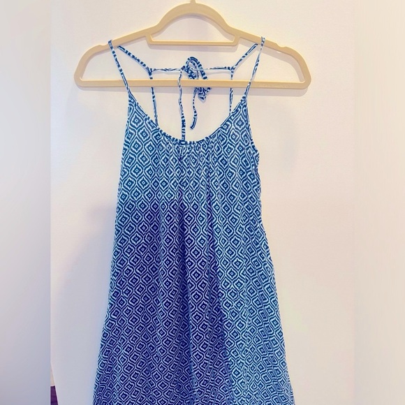 Blue and white flowing dress - Picture 2 of 6